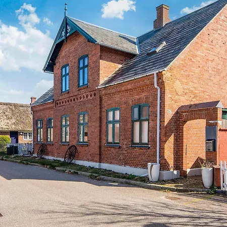 Captain House In
